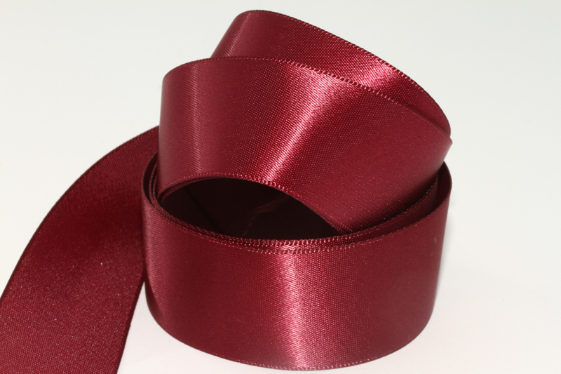 Maroon ribbon